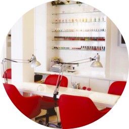 nailsalon_school_tiara